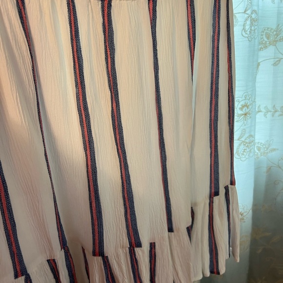 Old Navy Mini skirt - Picture 2 of 4